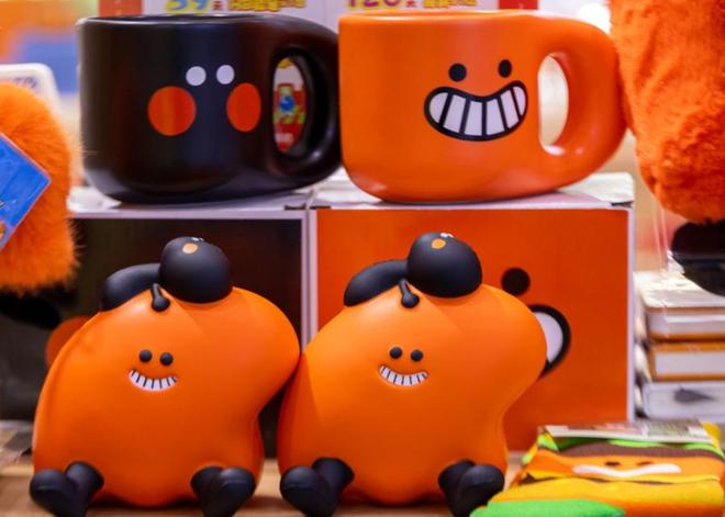 世代！上海让古老技艺“活”起来瓦力棋牌游戏传统印刷“硬控”Z(图4)