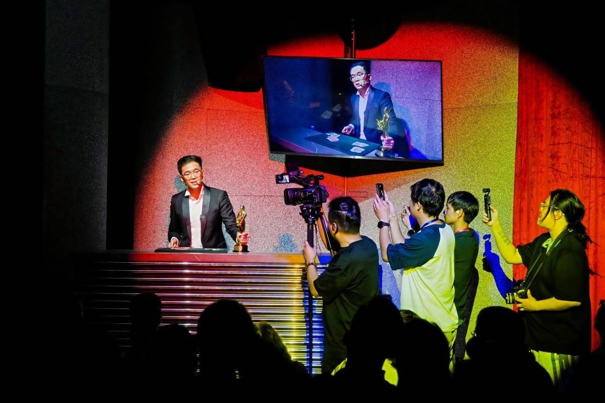 到一年“不良嗜好”已戒掉却略显憔悴瓦力棋牌试玩可喜可贺！刘谦抗癌不(图7)