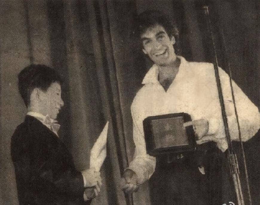 到一年“不良嗜好”已戒掉却略显憔悴瓦力棋牌试玩可喜可贺！刘谦抗癌不(图9)